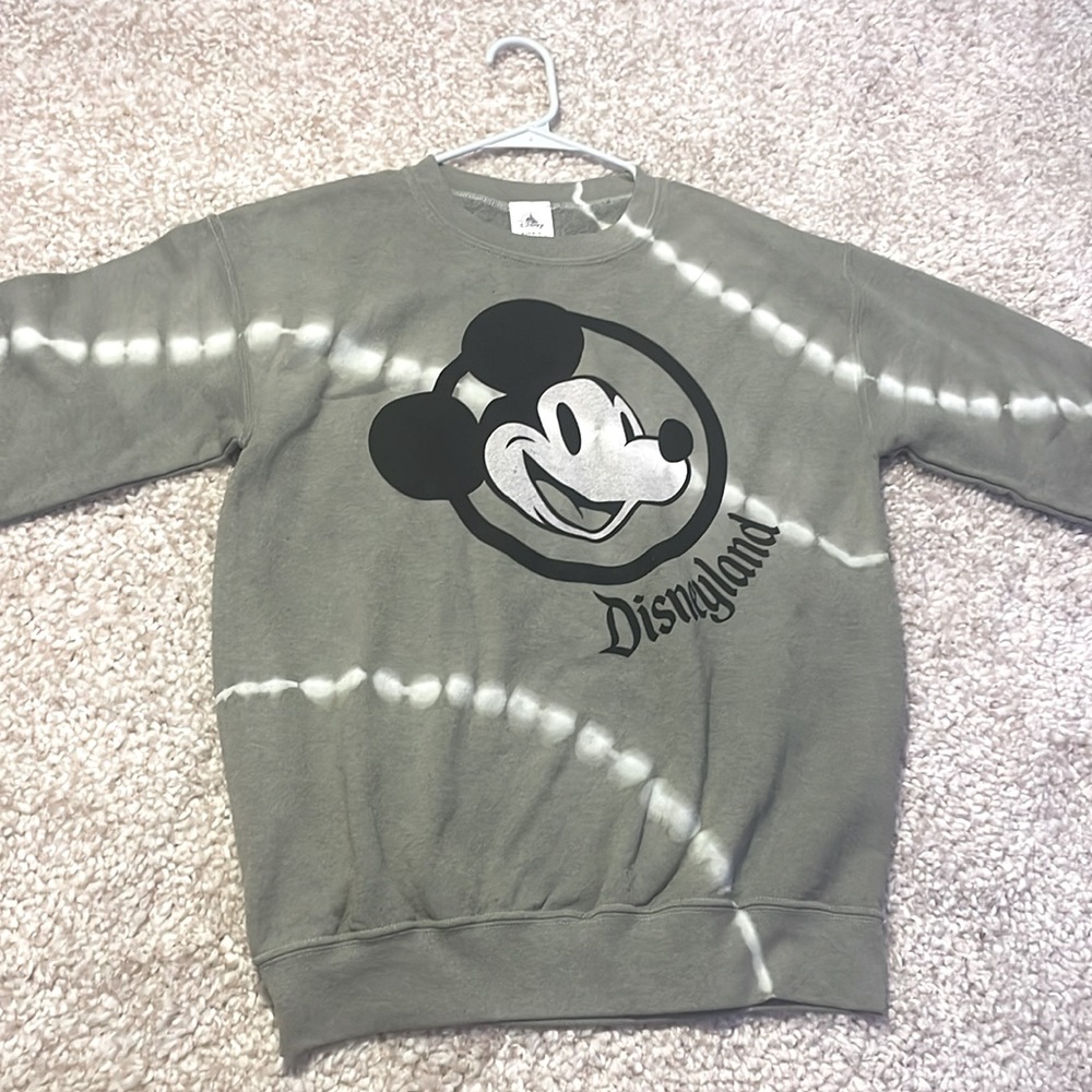 Disney crewneck